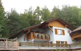Ferienhaus Tschenett